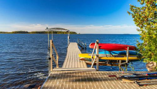 Spacious Leech Lake Home on 2 Private Acres, 200' of lake shore 15 Minutes to Walker with boat lift, dock, swimming, fire pit - Foto 2