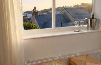 Seascape Lyme Regis - 2 minute walk to sea front - Photo 6