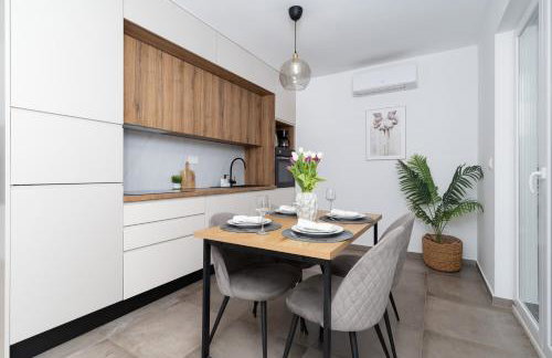 Honoris Apartment - Brand new - Private parking - 90 m from the beach- Terrace - Foto 3