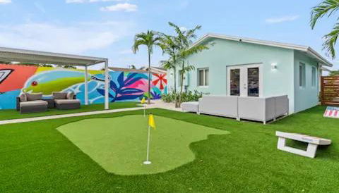 Exclusive Oasis, Exotic Pool & Miami Inspired Art - Photo 3