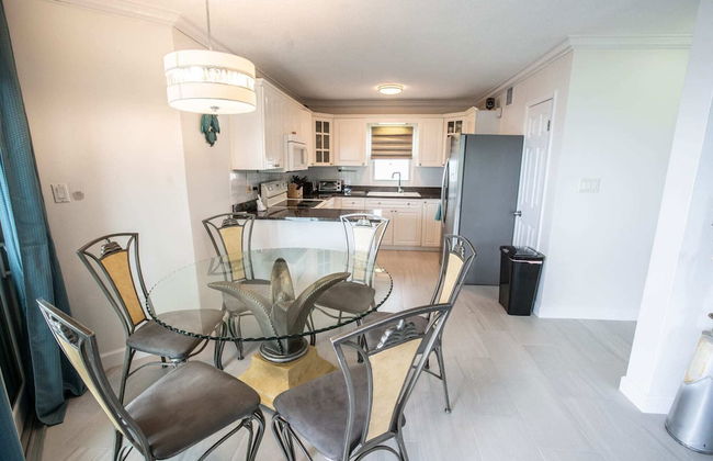 Enjoy Sunsets at Fully Equipped Condo at the Beach - Photo 8