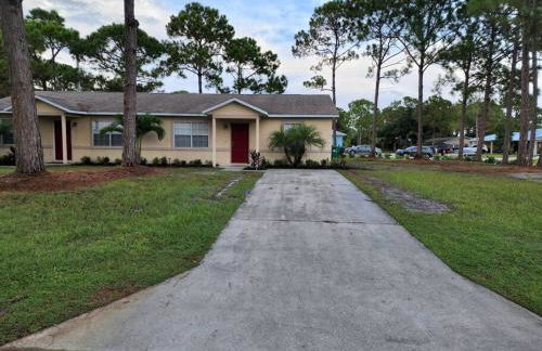 Cheerful 2 bedroom that is close to the water - Foto 13