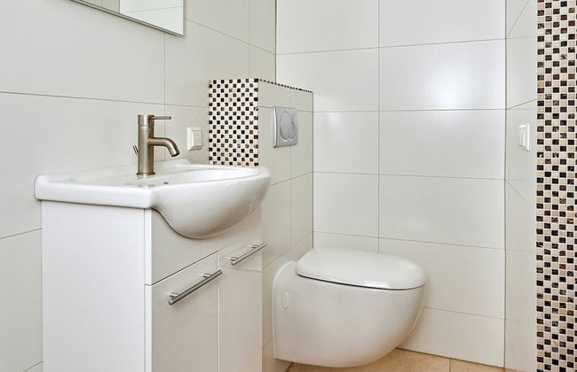 Stately Villa in Wierum with Fantastic Views & Hot Tub - Foto 18