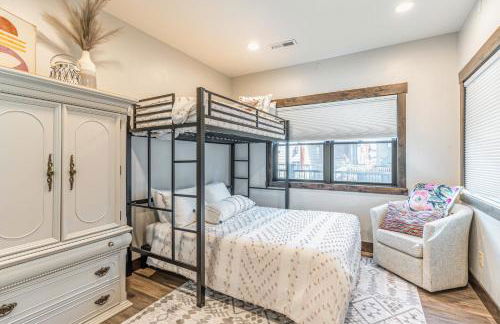 The Electric Bungalow - Photo 49