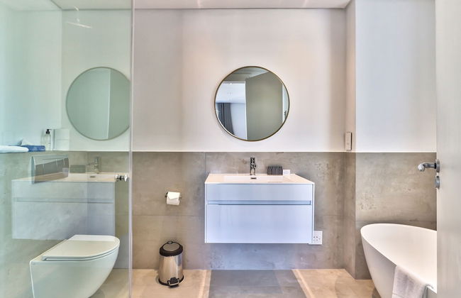 Luxury Three Bedroom Apartment - Fully Furnished and Equipped - Foto 8