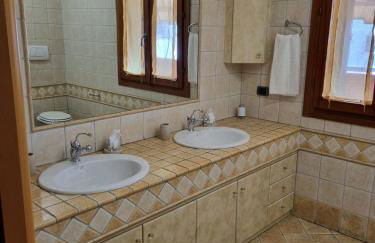 Consuelo House - Photo 17