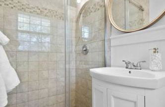 Family Home and Private Backyard - Foto 20