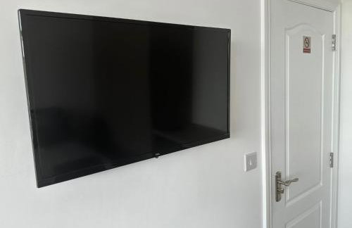 Sunny Modern, Private Apartment,15 Mins To Central London - Photo 24