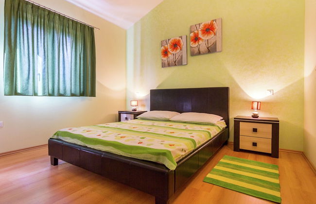 Villa in Kma?i?i With Private Pool - Foto 8