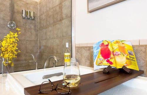 Gulf Views, Hot Tub, Steps to Beach - Foto 50