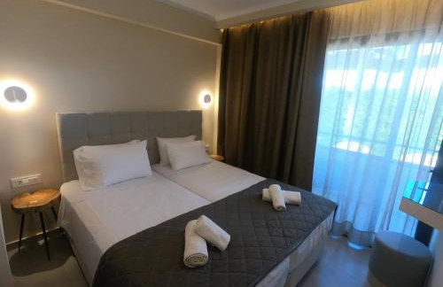 Paradise Hotel & Bar - Photo 50