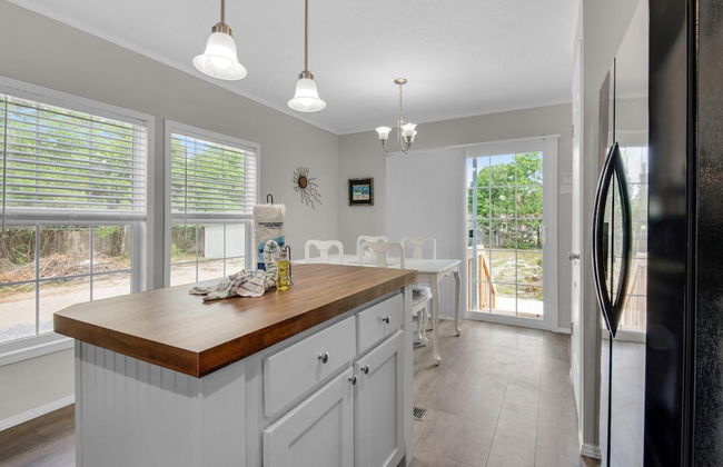 Beachin' Fun - Photo 25