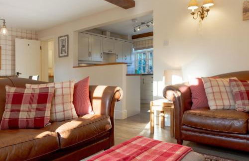 Jasmine Cottage - 2 Bedroom in Heart of Bourton! - Photo 108