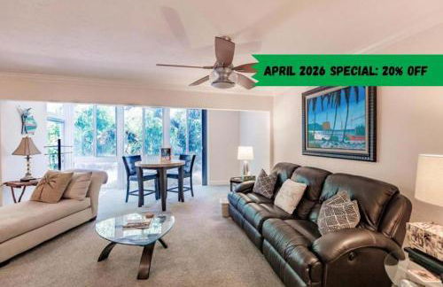 1205 PD Experience Coastal Charm in this Townhome - Foto 2