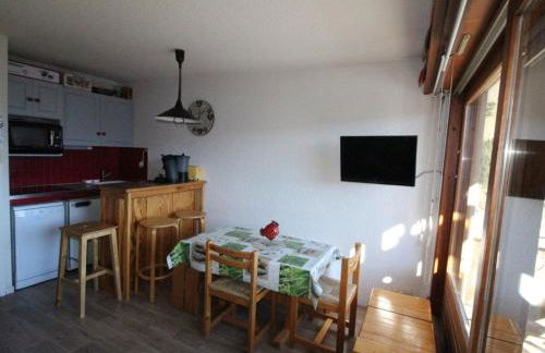 Studio cabine 4 pers au pied des pistes avec parking gratuit - Auris en Oisans - FR-1-297-151 - Foto 1