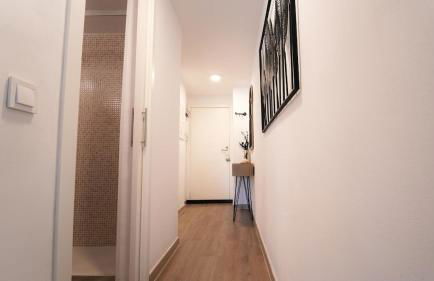 SeaHomes Vacations - Seafront Mediterranean Ap & PKG - Foto 30