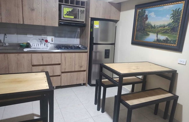 HOGAR DEL VIAJERO MEDELLIN - Foto 1