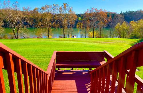 The Barn at Evermore: riverfront retreat w/hot tub - Foto 2