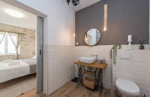 Stone Villa Cara d Oro - Heated Infinity Pool & Views - Photo 34