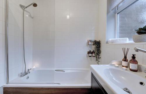 Kist Accommodates - Stylish Headingley Apartment - Parking - 500 mps WIFI - Foto 21