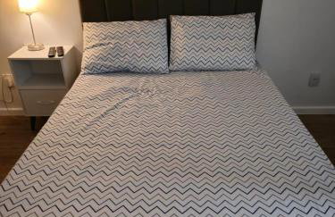 Apartamento aconchegante - Portaria 24 horas - Self Check-in - Bairro Sudoeste - Foto 7