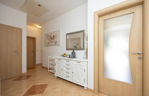 Stunning Home In Krstatice - Photo 32