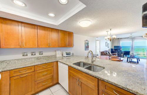 Beachfront Heated PoolSpa King Bed Sleeps Ten 104 - Photo 21