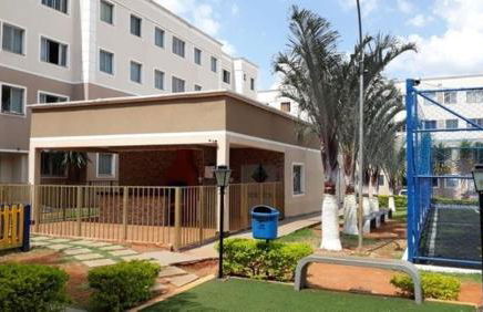 Apto térreo com garagem, quintal condomínio com portaria 24h - Foto 19