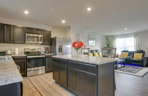 9 Mi to Duke University Spacious Home with Yard! - Foto 10