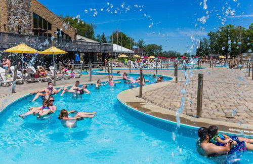 NEW " Fall Season " cozy 2 bed flat with open concept - Foto 22