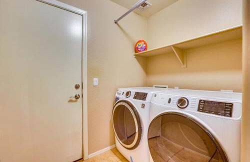 4 Mi to Luke AFB Family Home with Pool and Hot Tub - Foto 21