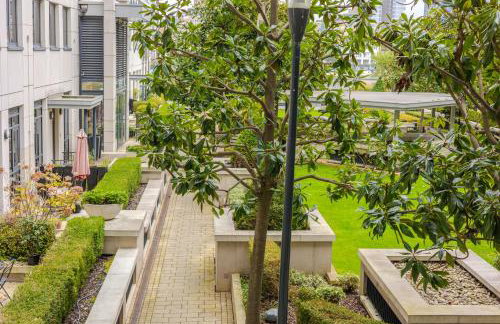 Upscale 3BR Apt w balcony, 3min railway station - Foto 28