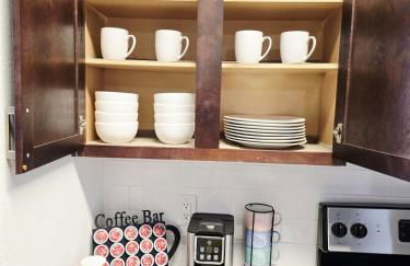 Luxury 1 BedRM Unit in Frisco Pool Gym & Workplace - Foto 26