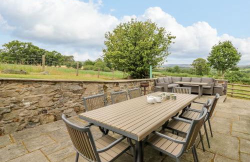 Byrdir Cottage - Photo 36