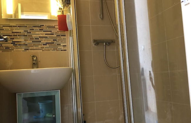 Nice 2 Bed Independent Annex in High Wycombe - Foto 17