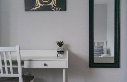 Howick House-Sleeps 5-Pet friendly-Parking-Garden - Foto 12