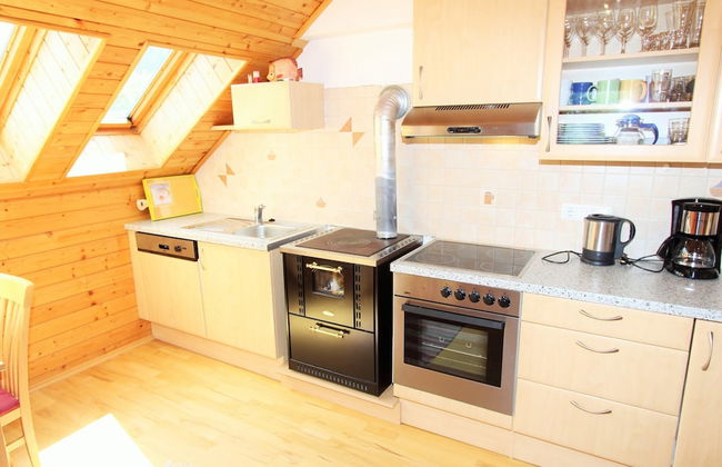 Cozy Apartment in Köttmannsdorf near Lake - Photo 9