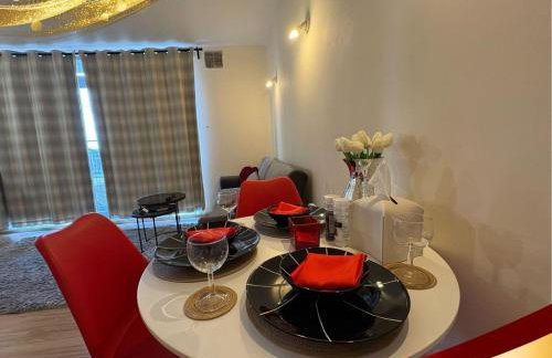 Misk Homes #1 Near City Airport Shops - Everything nearby! - Foto 8