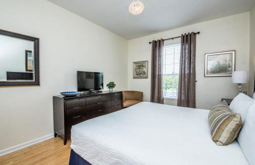 Luxurious Condo w Modern Design, near Disney - Foto 13