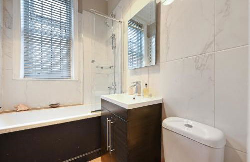 Beautiful one bedroom flat with private balcony 52m2 - Foto 14