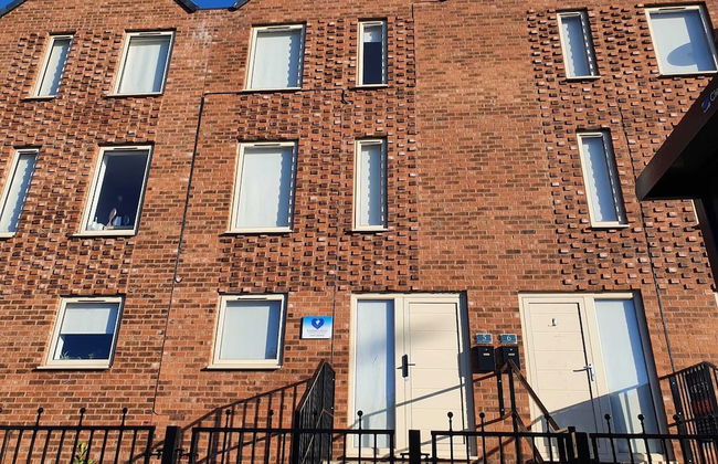 Riverdale House - 4 Bedrooms - Photo 37