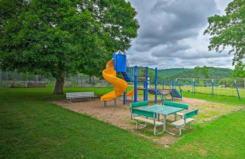 Eureka Springs Family Home - half Mi to Marina! - Foto 36