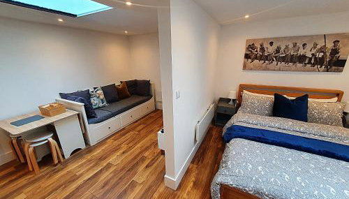 Cosy detached studio- walking distance to CWOA! - Foto 2