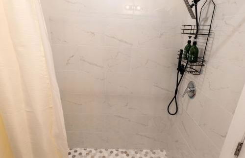 4 New Apts - 3 Bed Apt 1st Floor & 3 Bed Apt 2nd Floor - 1 Bed Studio Apt Ground Floor & 1 Bed Studio Apt Ground Floor near Penn Station EWR Airport Beth Israel Hospital Manhattan NYC - Foto 59