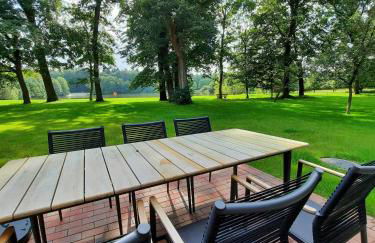 Forestry Chic Flat With Lake And Forest View - Photo 22