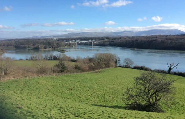 Lovely 4-bed Victorian House in Bangor by the sea - Photo 20