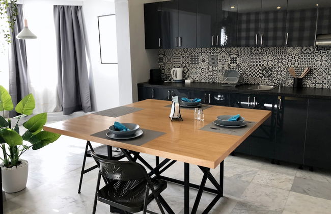 SuiteLoc Apparthotel - Photo 36