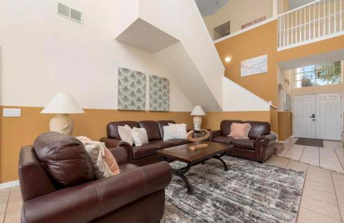 Grand Panoramic 5BR Pool Home near Disney Parks - Foto 6