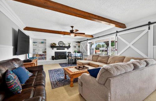 Renovated 4BR Lake Texoma Retreat with Hot Tub - Foto 3