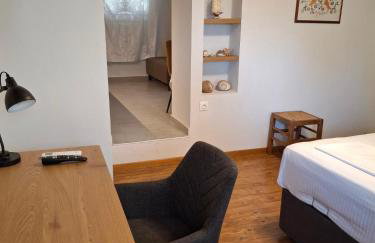 Trikeri Inn - Photo 6